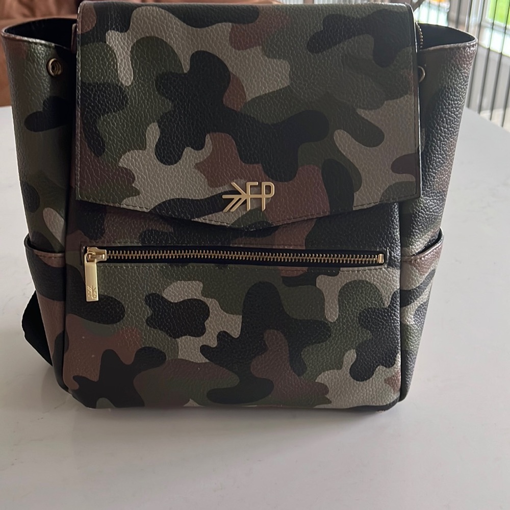 Freshly picked mini camo bag